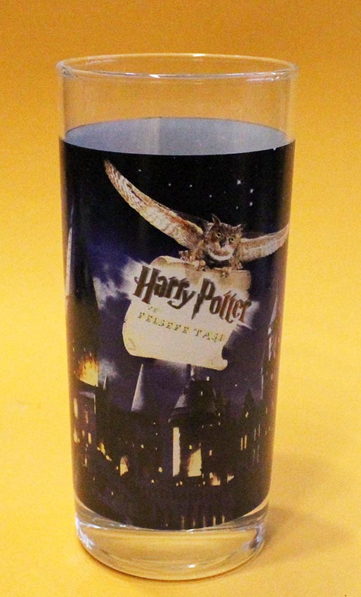 Harry Potter ve Felsefe Taşı Bardağı - Warner Bros logolu